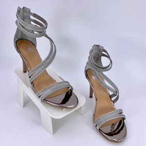 NWOB SM New York gray 4-inch Gwenna metallic and rhinestone heels